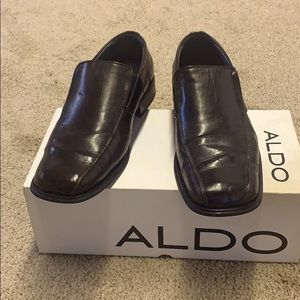 Great  dark brown Aldo Shoes.